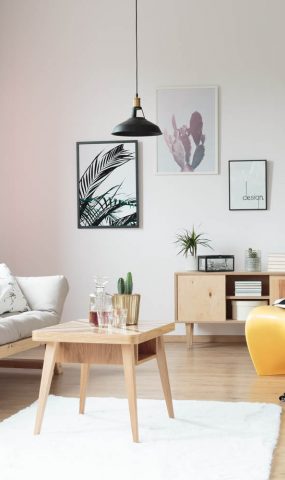 pastel-curtains-in-living-room-PJVH42X.jpg